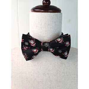 MMG Hallmark Holiday Traditions Santa All Over Bow Tie Adjustable Hook Back